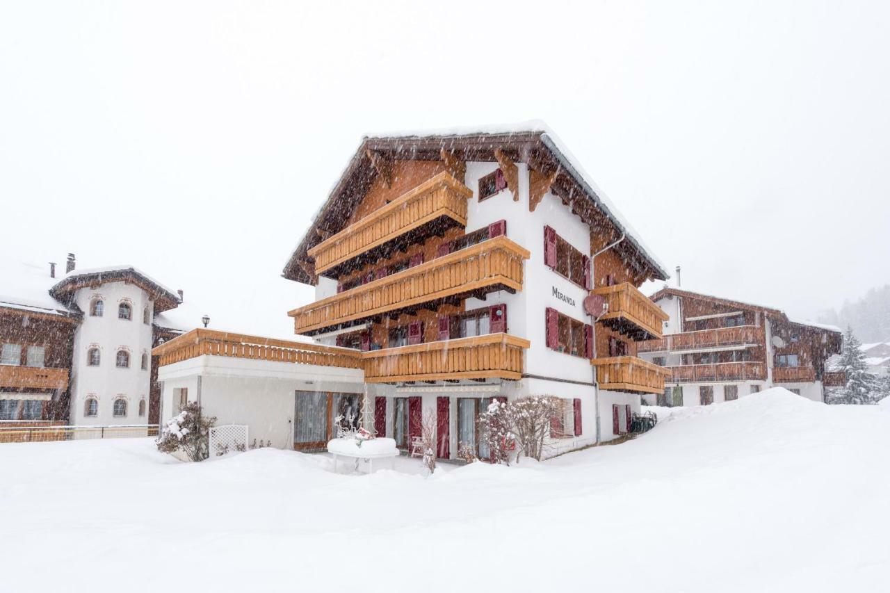 Haus Miranda Graechen Apartment Luaran gambar